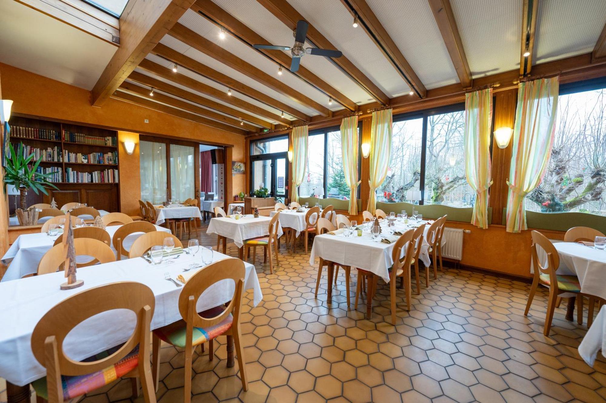 Logis Hotel Notre-Dame - Restaurant Ouvert Midi Et Soir Sauf Dimanche Soir Danne-et-Quatre-Vents Esterno foto